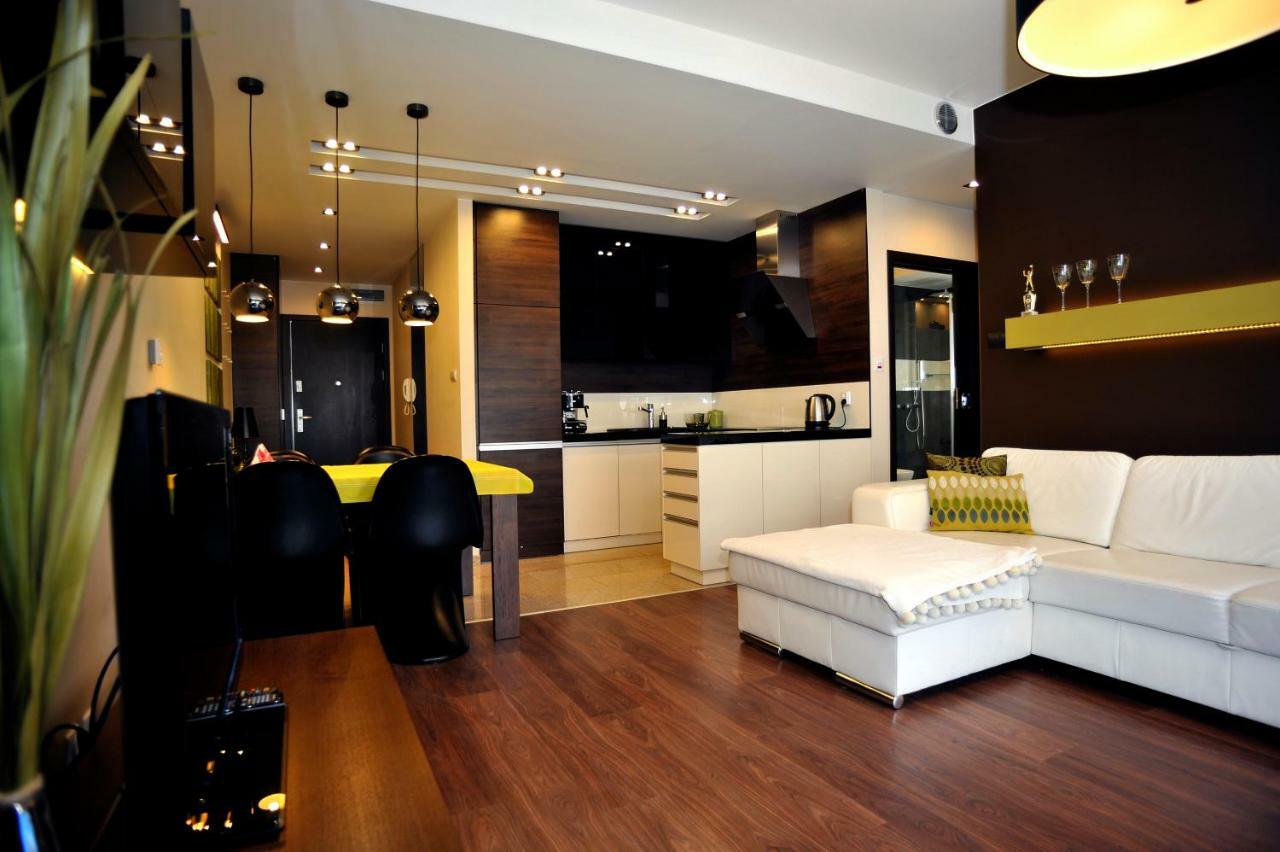 Stella Baltic 2 Apartment ชวีโนวิชแจ ภายนอก รูปภาพ